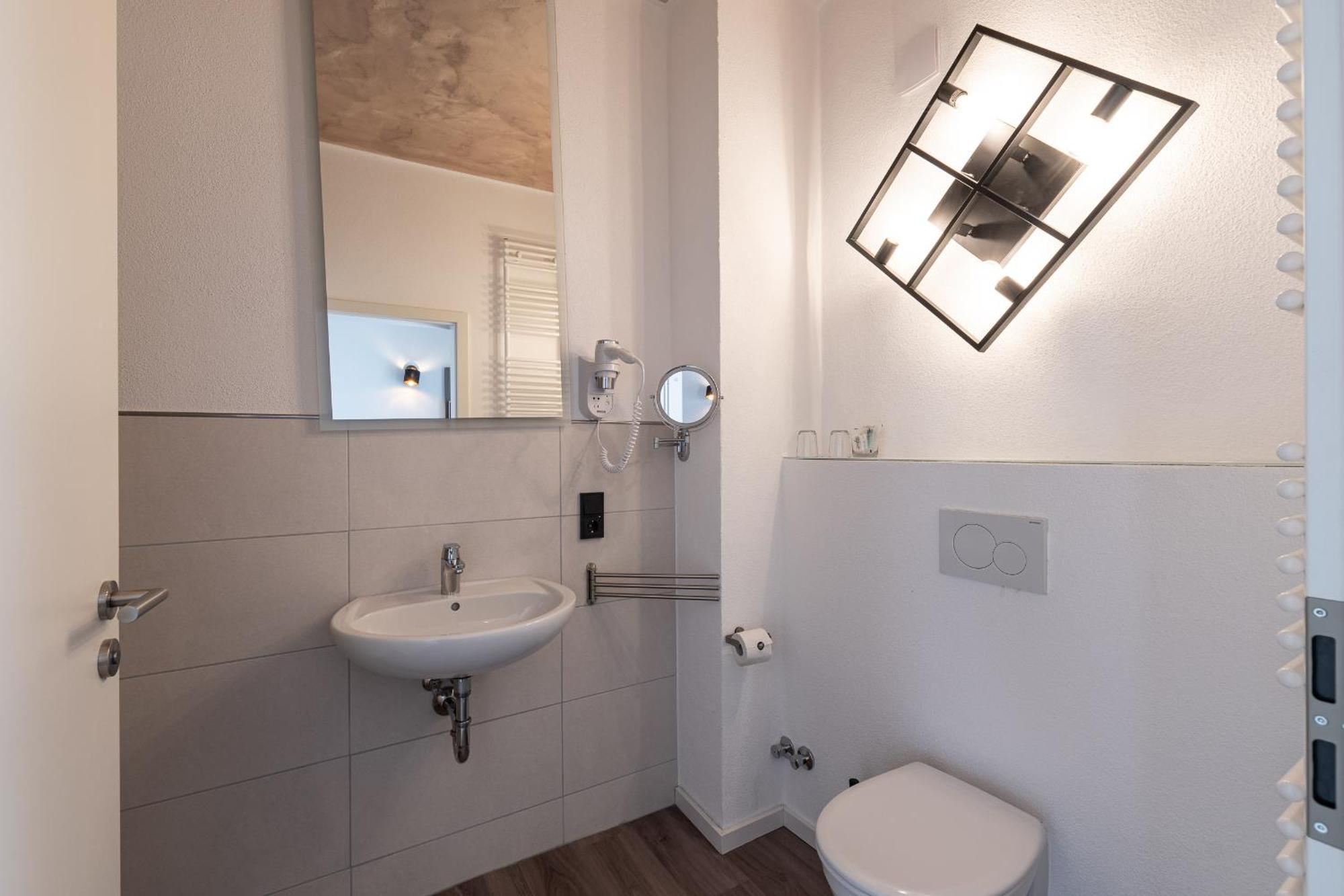 Hotel Porta Nigra Трир Номер фото